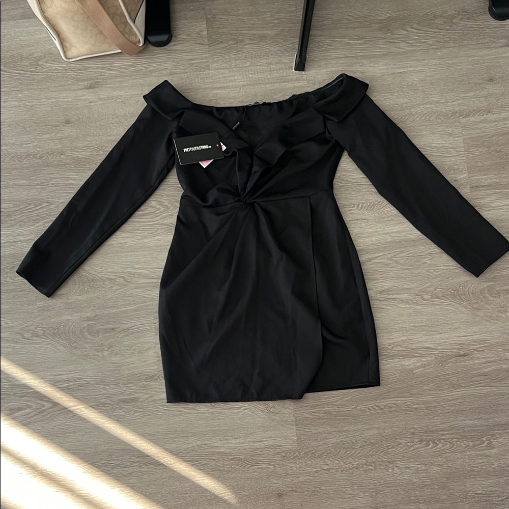 PRETTYLITTLETHING Bardot dress Sz 6 NWT